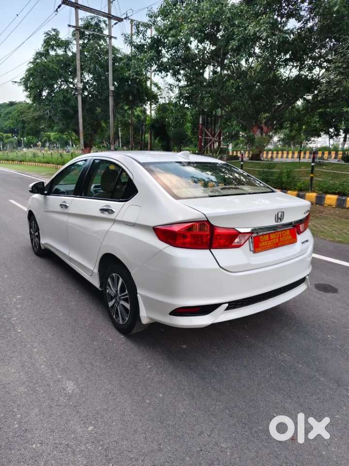 Honda City 1.5 V 4th Gen I-vtec Mt, 2017, Petrol