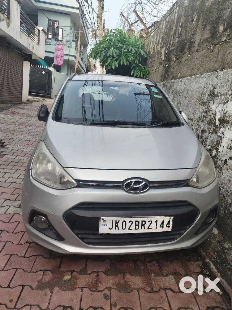 Hyundai Grand I10 Sportz 2016 Petrol