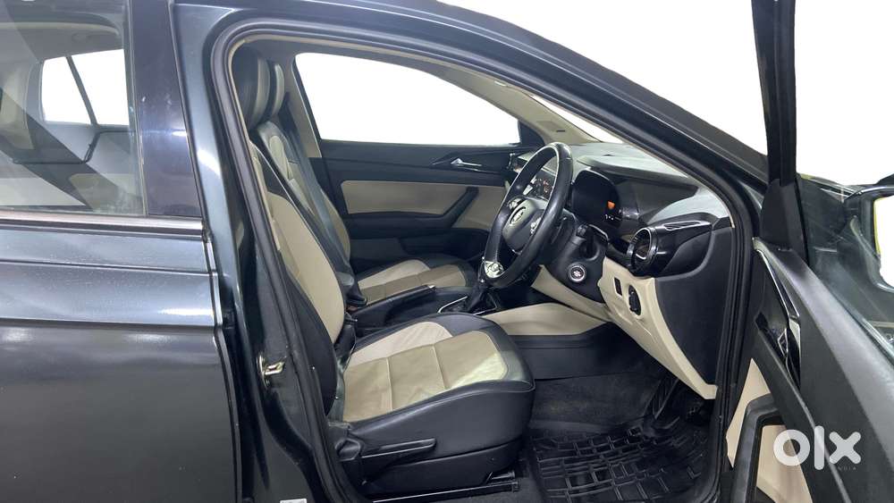 Skoda Slavia 1.5 Tsi Style Dsg, 2022, Petrol