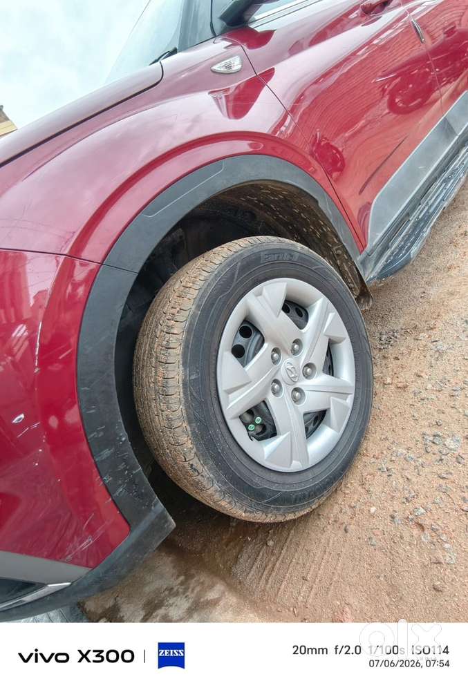 Hyundai Venue 2022 Petrol 71908 Km Driven