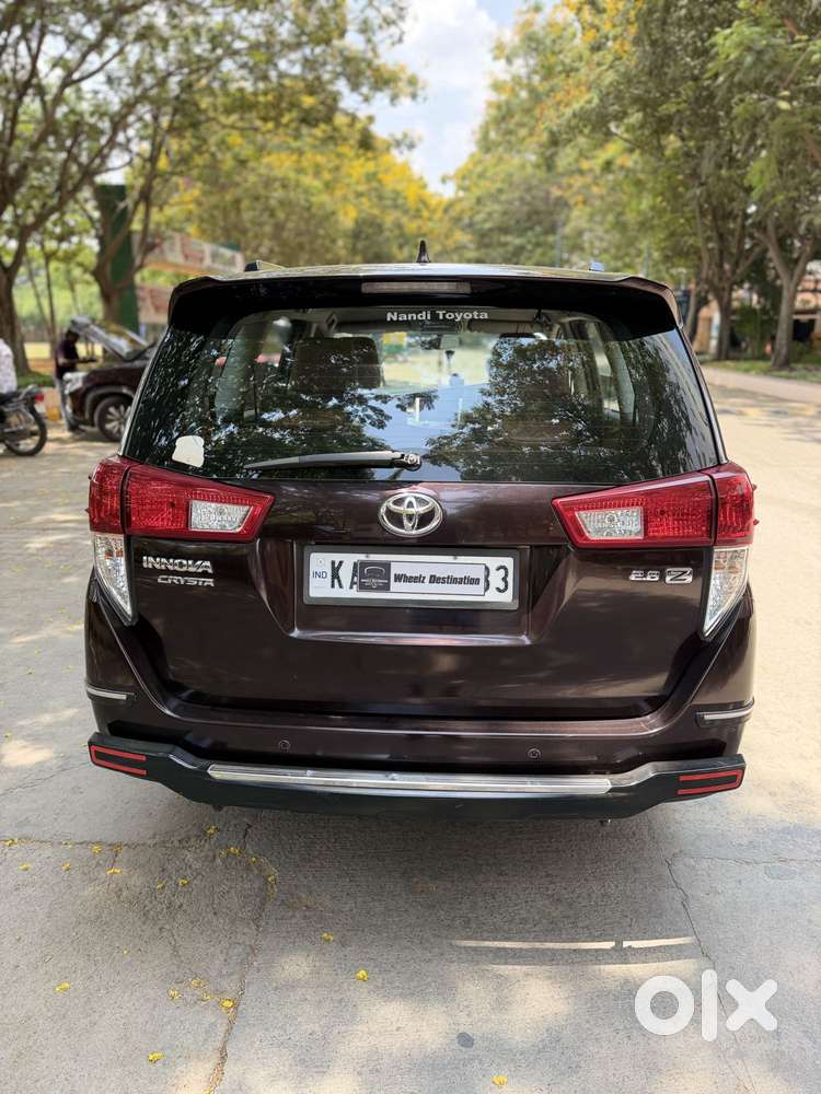 Toyota Innova Crysta 2.8z Automatic, 2017, Diesel