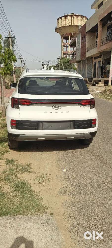 Hyundai Venue 2022 Petrol Good Condition