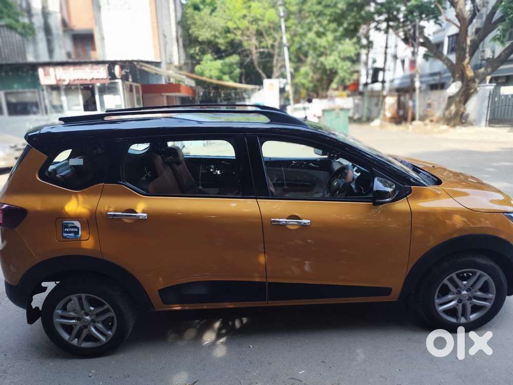 Renault Triber Rxt, 2022, Petrol