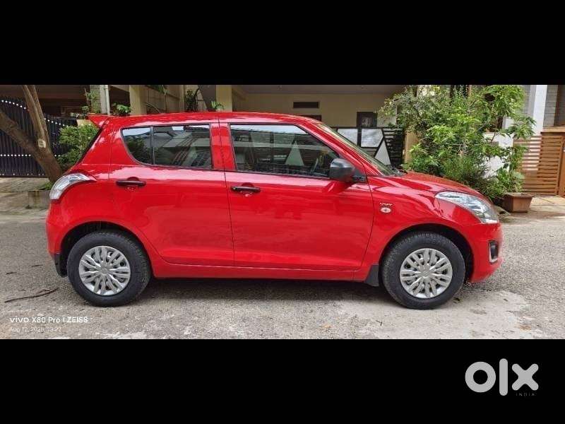 Maruti Suzuki Swift LXI Option, 2016, Petrol