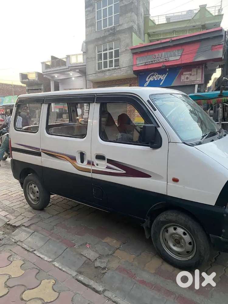 Maruti Suzuki Eeco 2012 Petrol 450000 Km Driven