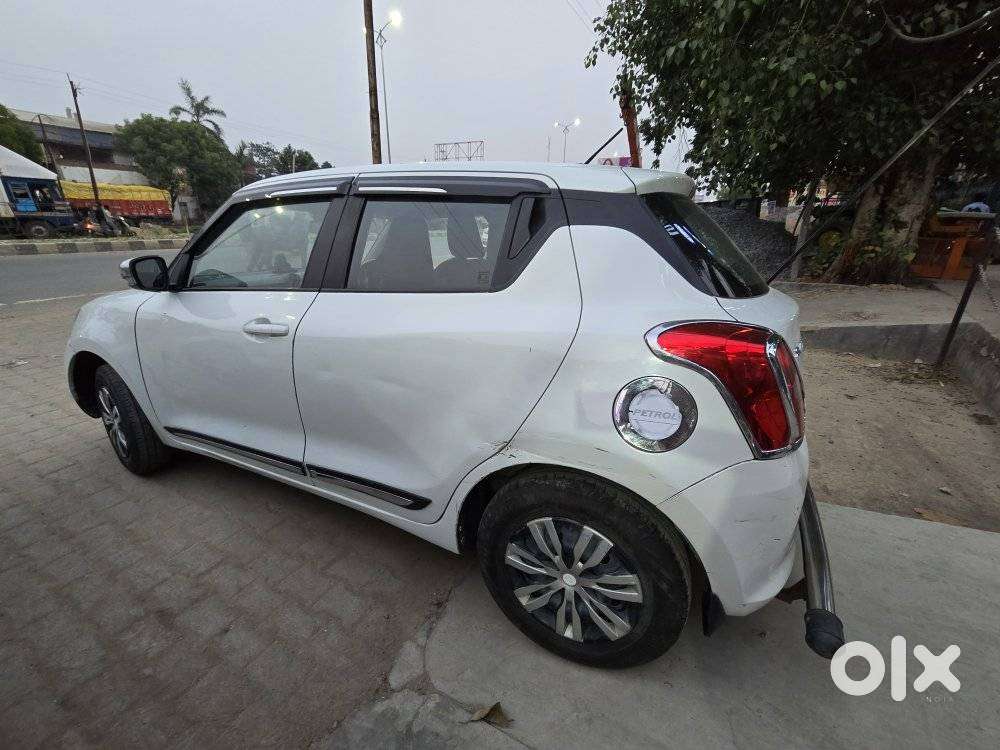 Maruti Suzuki Swift 1.2 Vxi (o), 2022, Petrol