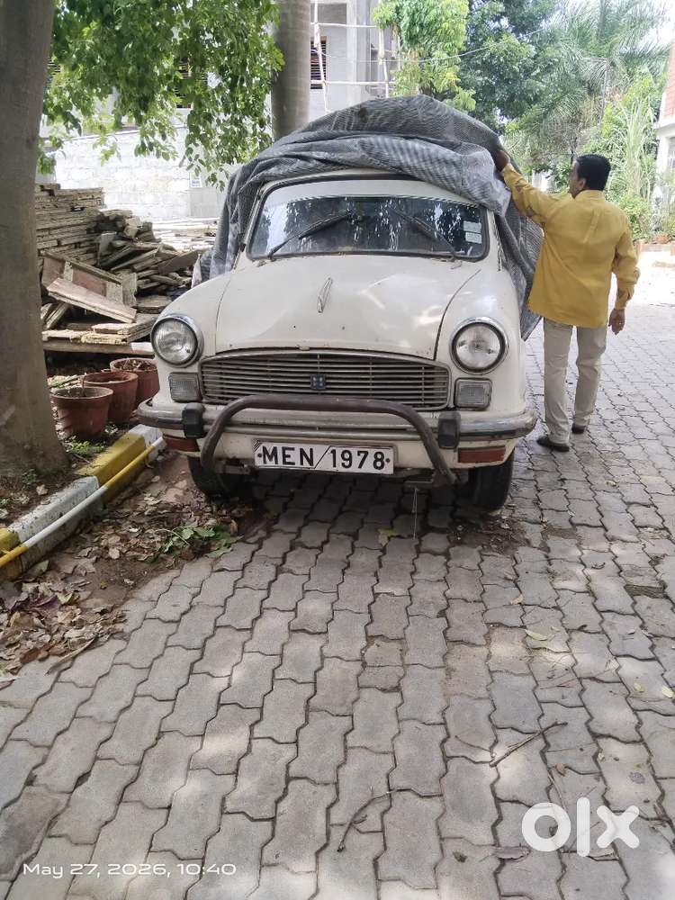 Ambassador Ambassador 1977 Petrol 35000 Km Driven