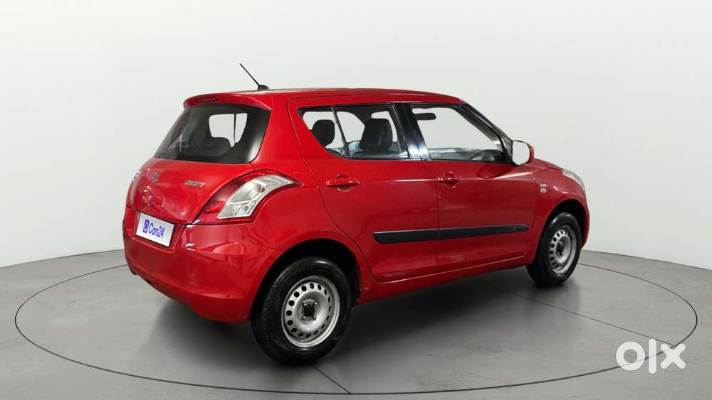 Maruti Suzuki Swift Lxi, 2016, Petrol