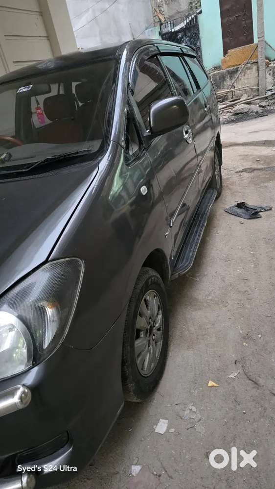 Toyota Innova 2010 Diesel Well Maintained