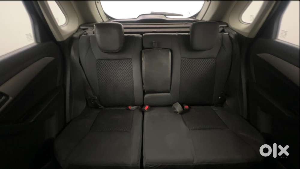 Maruti Suzuki Vitara Brezza Zdi+ Dual Tone Mt, 2017, Diesel