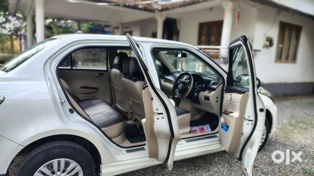 Maruti Suzuki Dzire Automatic 2017 Petrol 65000 Km