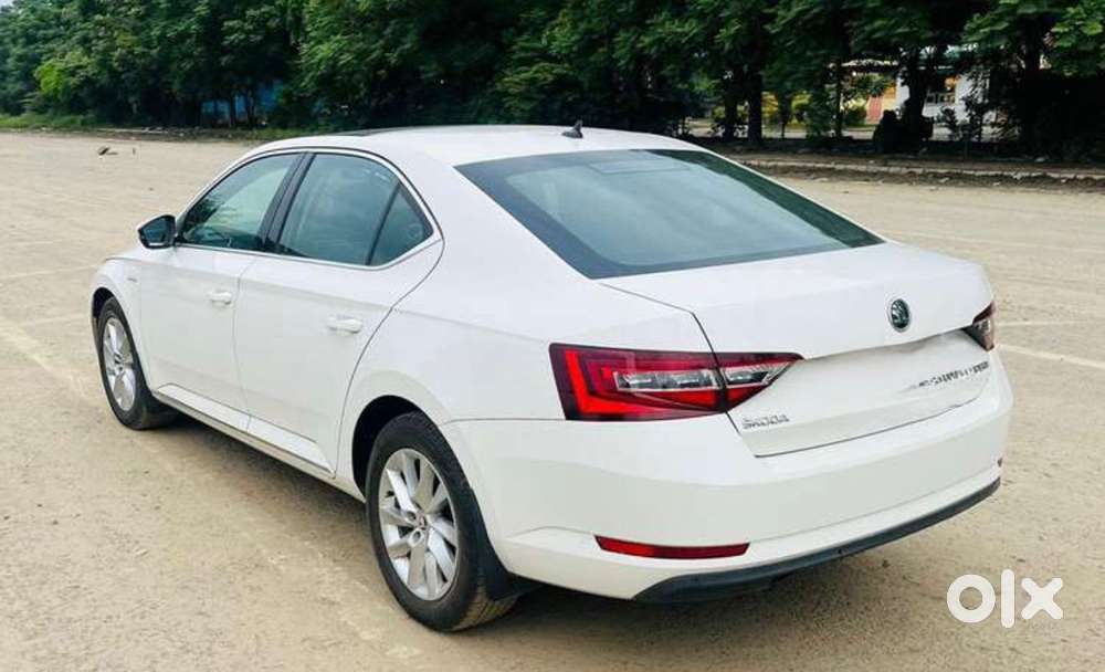 Skoda Superb Lk 2.0 Tdi At, 2018, Diesel