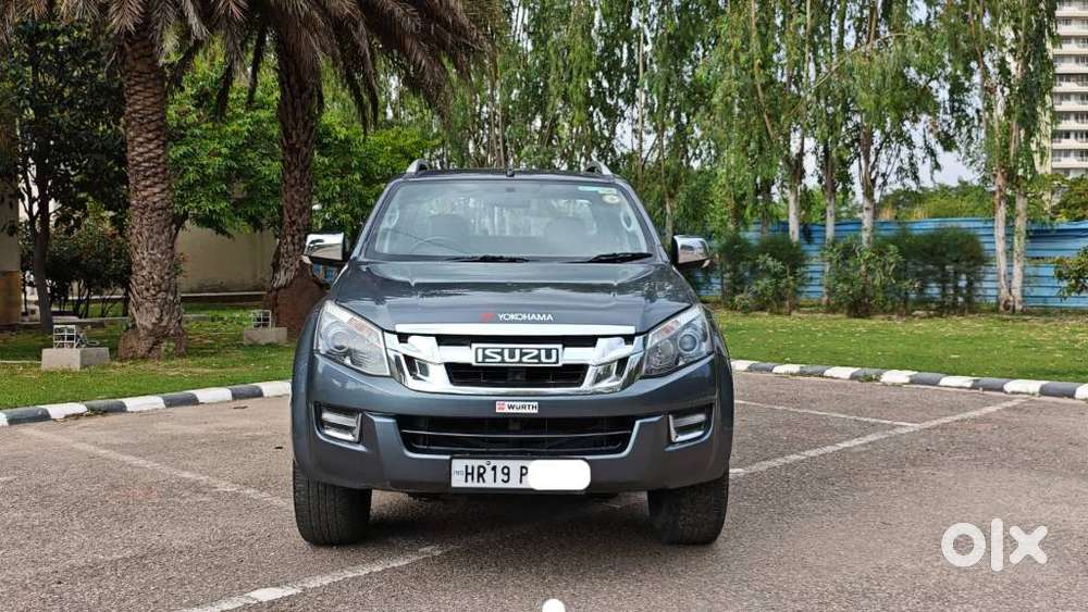 Isuzu V-cross Z 4x4 Mt, 2018, Petrol