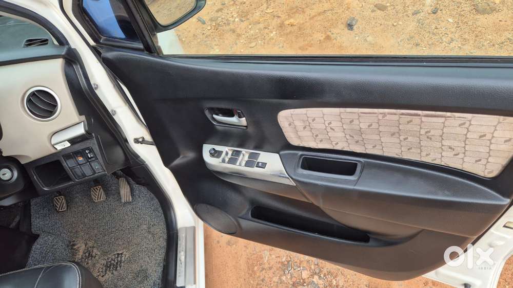 Maruti Suzuki Wagon R Vxi 1.0, 2016, Petrol