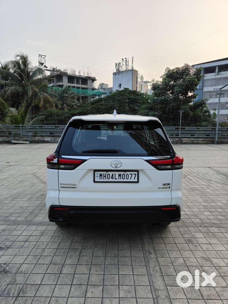 Toyota Innova Hycross 2.0 Vx Hybrid 8 Str, 2023, Petrol