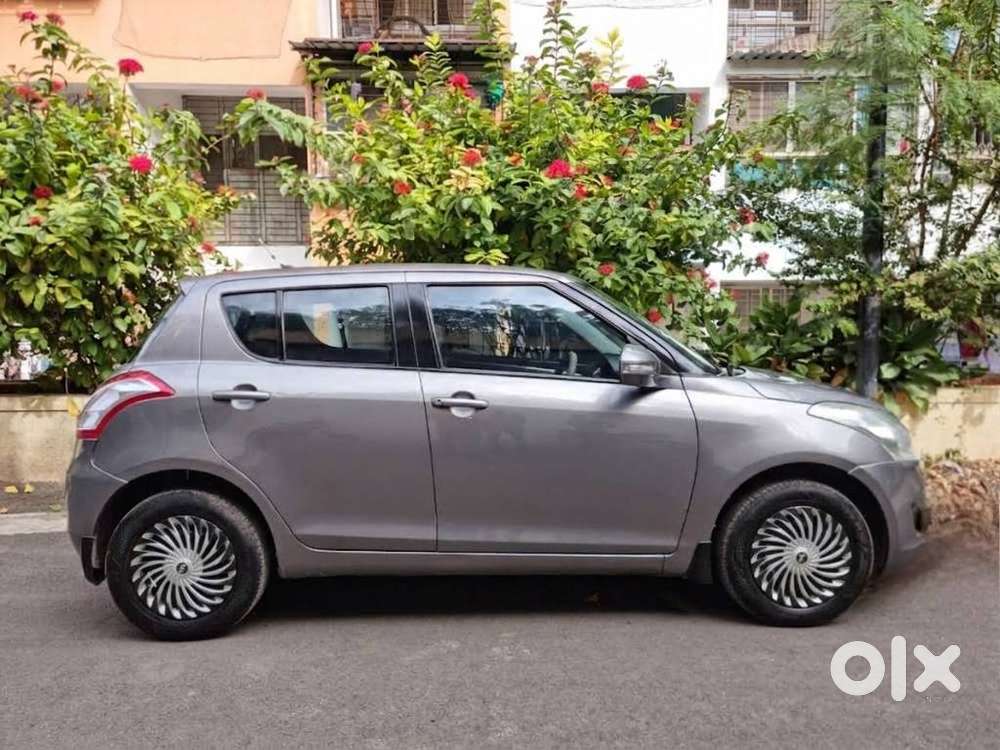 Maruti Suzuki Swift Vxi + Manual, 2012, Petrol