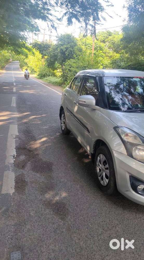 Maruti Suzuki Swift Dzire Amt Vxi, 2013, Cng & Hybrids