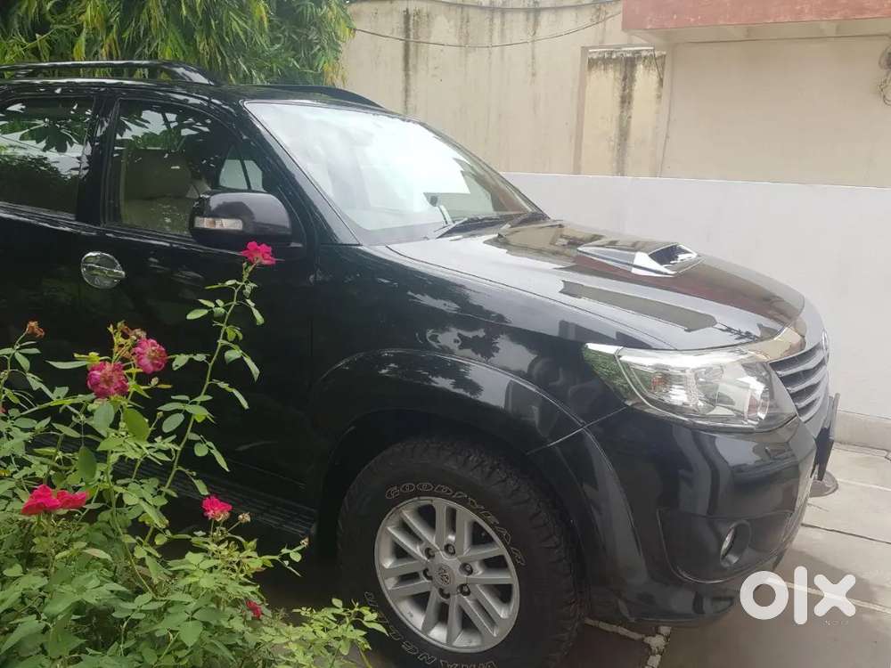 Toyota Fortuner 2013 Diesel Well Maintained