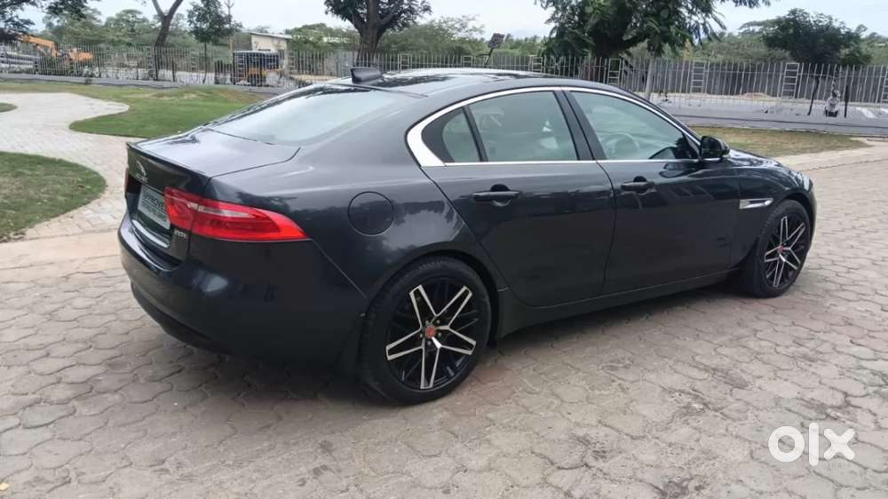 Jaguar Xe Prestige, 2016, Petrol