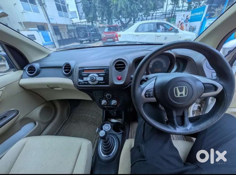Honda Brio Mt Petrol 2012.