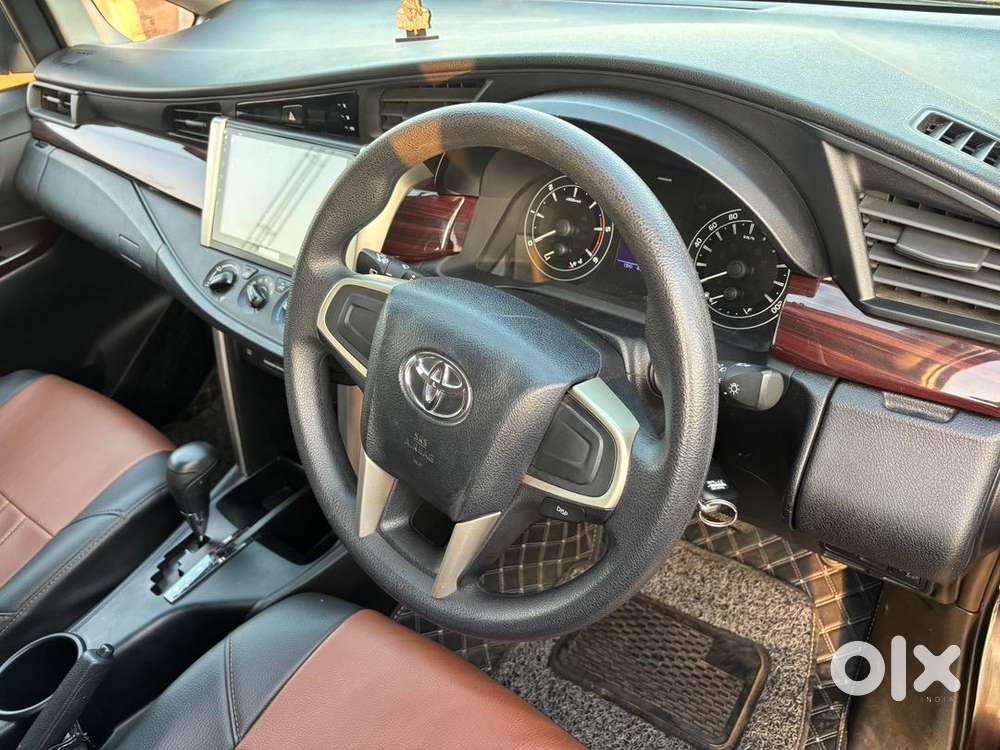 Toyota Innova Crysta 2017 Diesel Well Maintained
