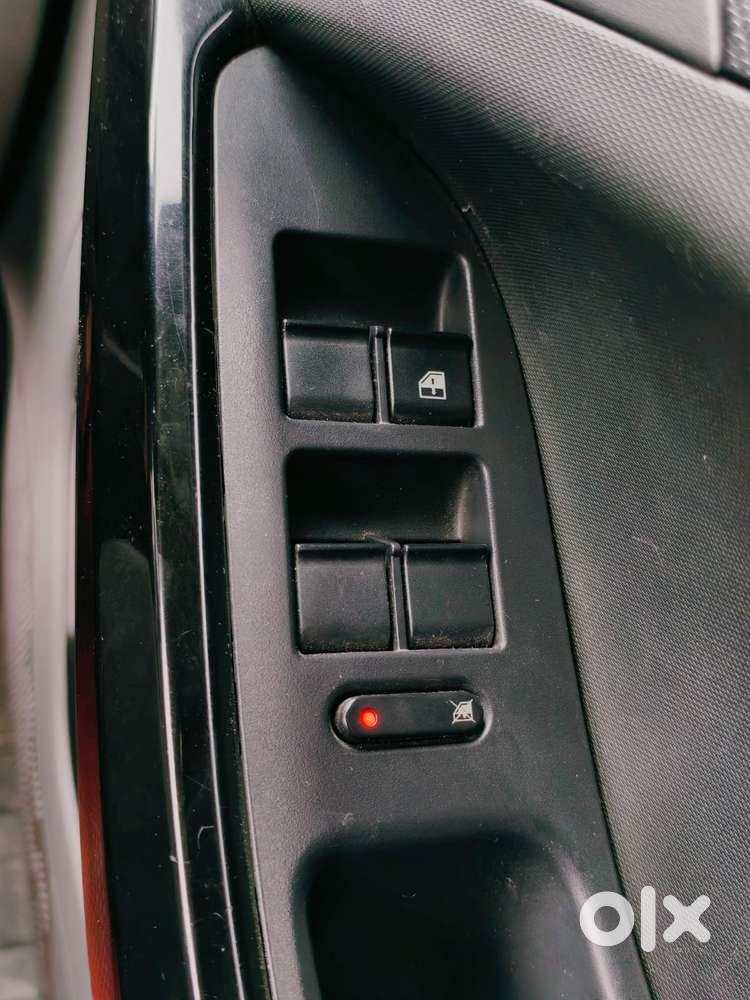 Tata Nexon 1.2 Revotron Xma Amt (s), 2019, Petrol