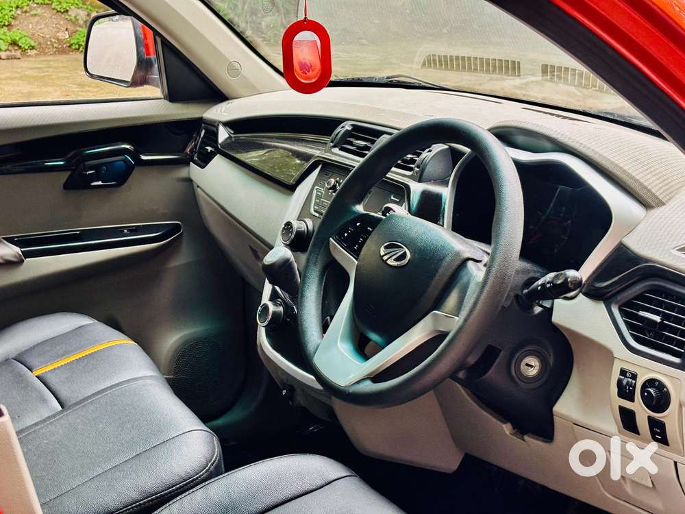 Mahindra Kuv 100 Mahindra-kuv-100-g80-k8, 2016, Petrol