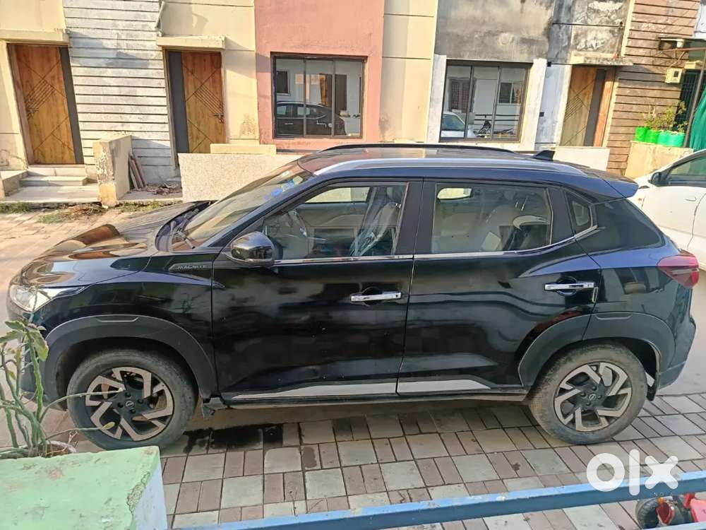 2023 Nissan Magnite Xv Top  Cng  Excellent Condition  Single Owner