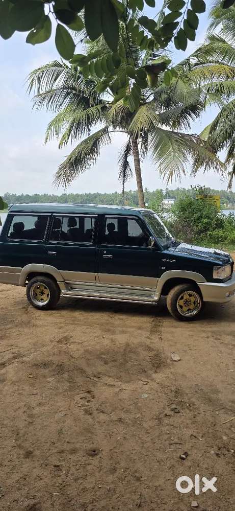 Toyota Qualis Rs