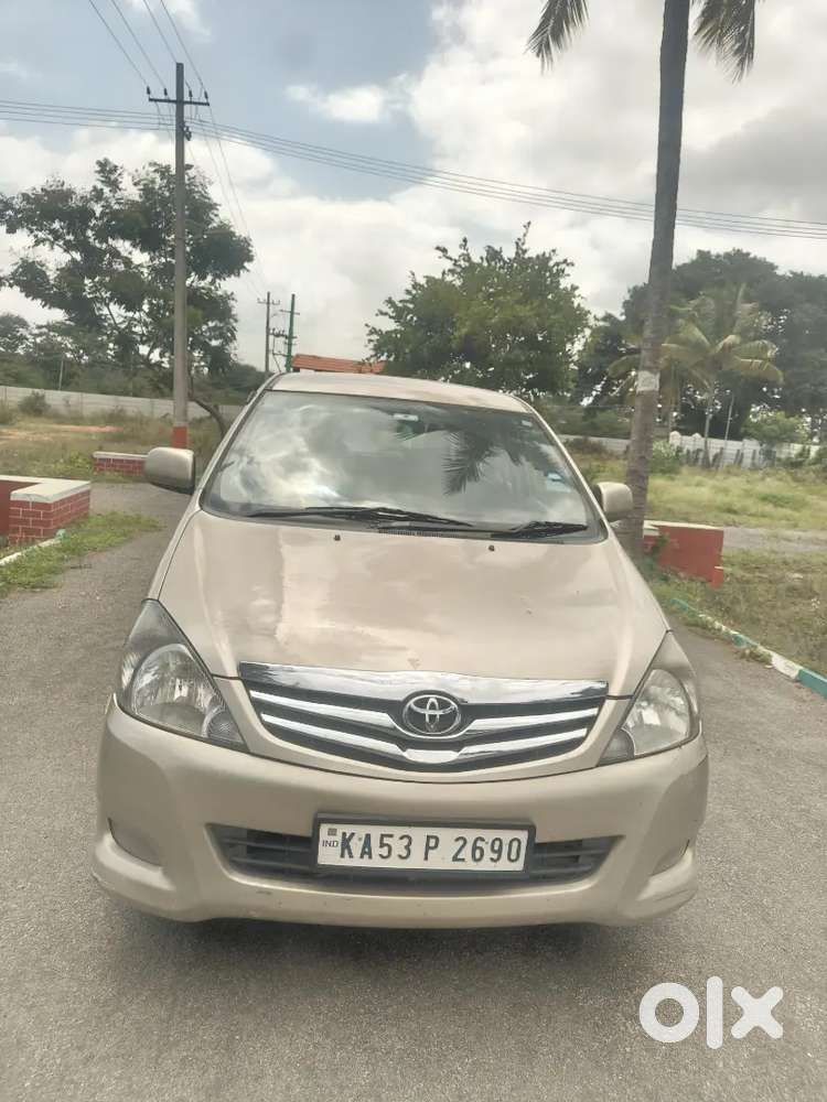 Toyota Innova Vx Petrol Manual 2010 235000 Km
