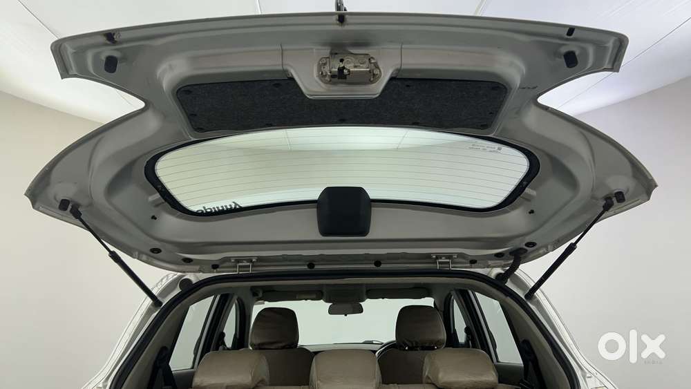 Mahindra Kuv 100 2016-2017 Mfalcon G80 K8 5str, 2016, Petrol