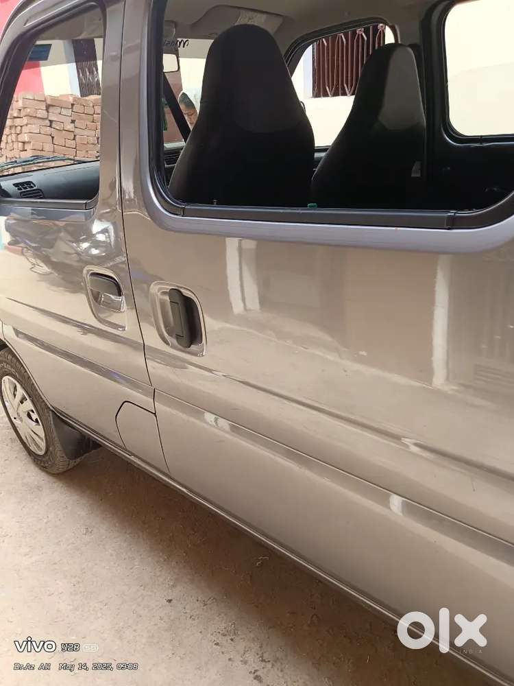 Dusri New Car Lena Hai