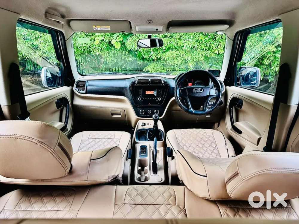 Mahindra Tuv 300 2018
