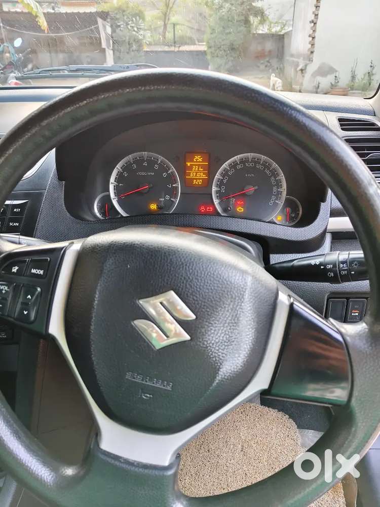 Maruti Suzuki Swift 2012 Petrol 69109 Km Driven