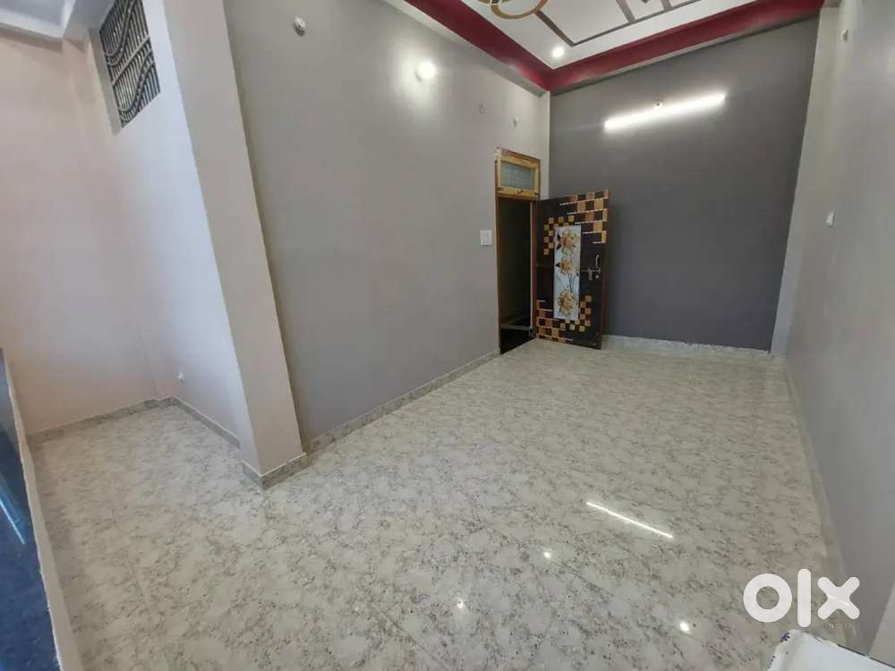 Floor for Rent