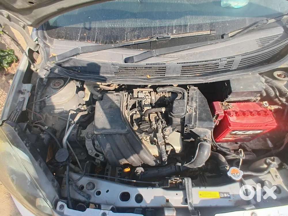 Nissan Micra Active 2015 Variant