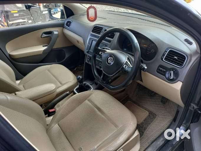 Volkswagen Vento 1.6 Highline, 2019, Petrol