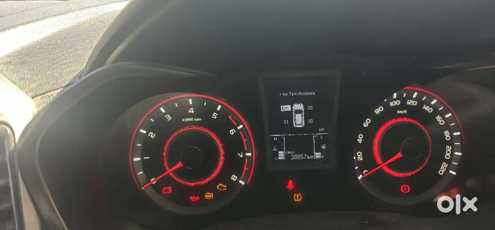 Mahindra Xuv300 Turbosport 2023 Petrol 38000 Km Driven