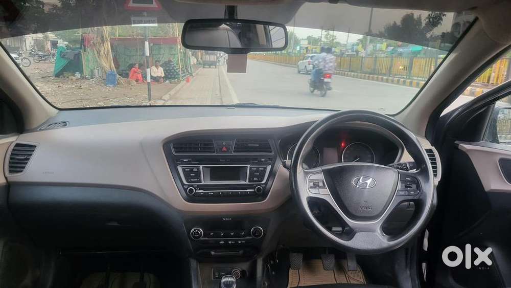 Hyundai 2016 Manual Petrol & Cng Car