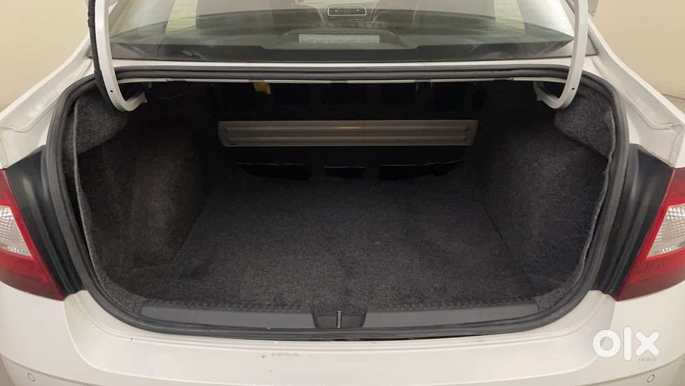 Skoda Rapid 1.6 Mpi At Style, 2019, Petrol