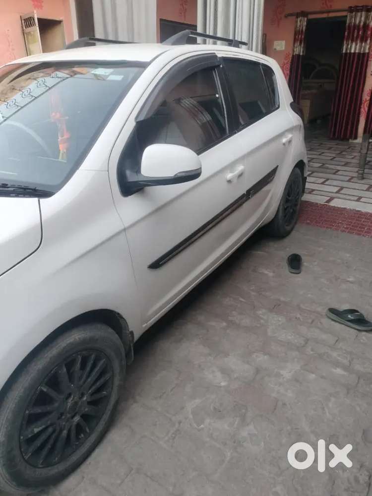 I-20 Sportz Top Model ,up 11 Sharanpur Transfer