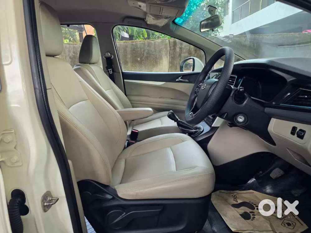 Mahindra Marazzo M8 8str, 2019, Diesel