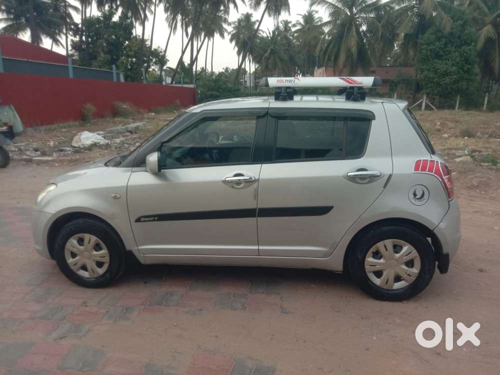 Maruti Suzuki Swift Vxi + Manual, 2009, Petrol