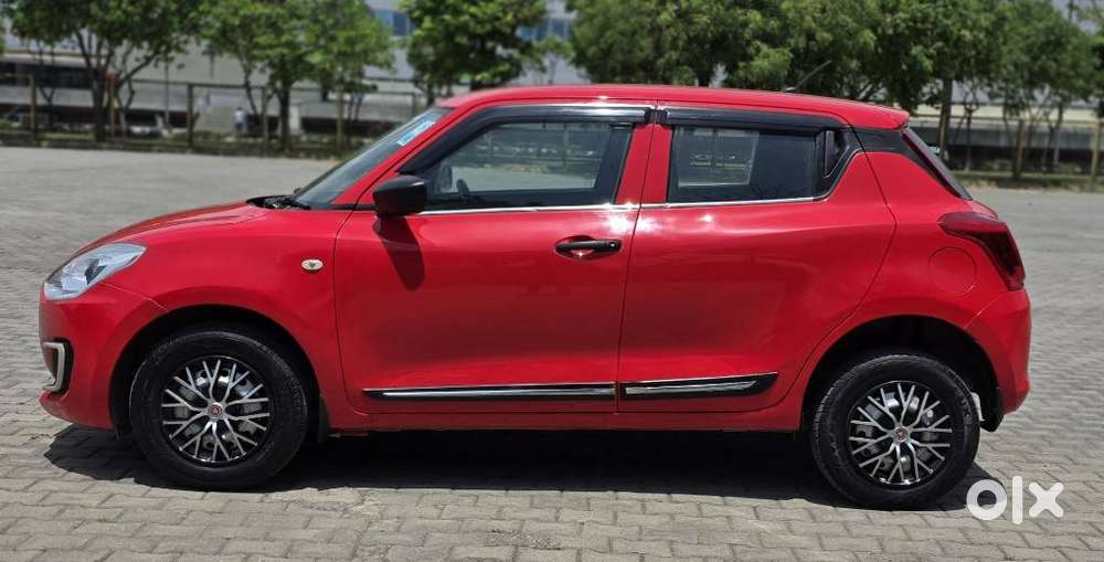 Maruti Suzuki Swift 1.2 Lxi (o), 2022, Petrol