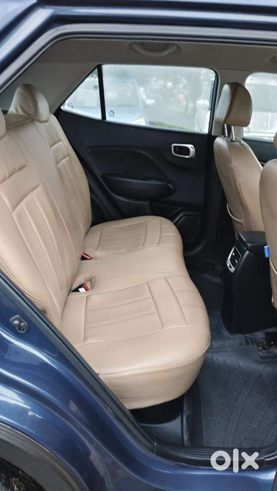 Hyundai Venue Petrol 2021- 2nd Owner