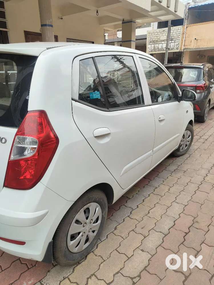 Hyundai I10 Sportz 2012 Petrol