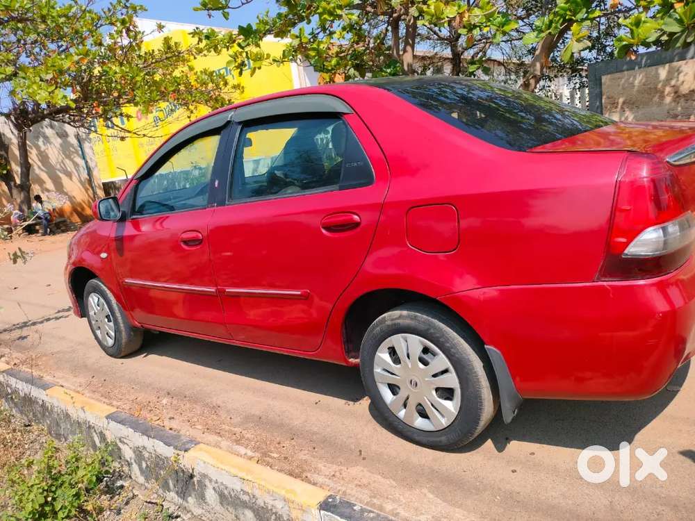 Toyota Etios 2013 Petrol 123000 Km Driven