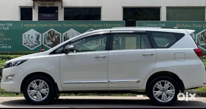 Toyota Innova Crysta 2.8 Zx At 7 Seater, 2019, Diesel