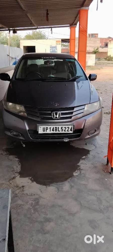Car Honda City 2011