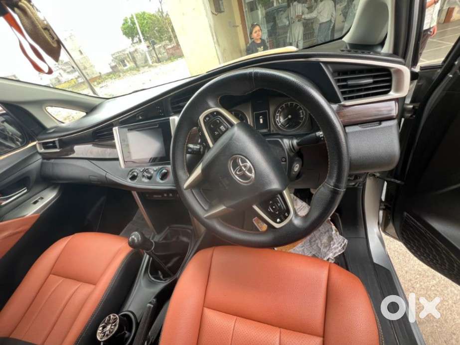 Toyota Innova Crysta 2.4 G Mt, 2021, Diesel